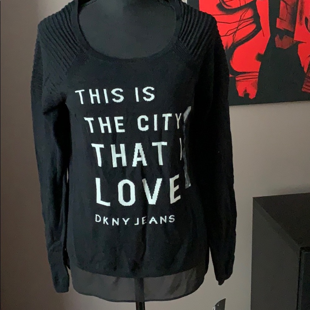 🆕 DKNY sweater